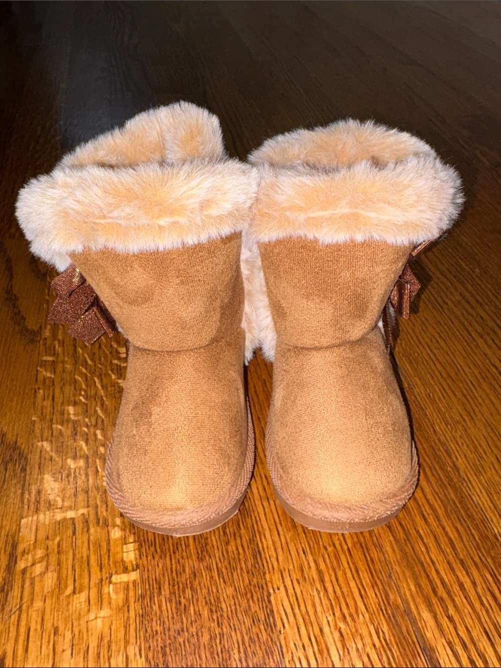 BearPaw Faux Tan Suede Faux Fur-Lined Winter Boots Bow Detail Sz 7